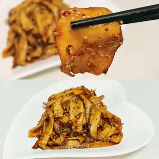 Barbecue-like apricot mushroom