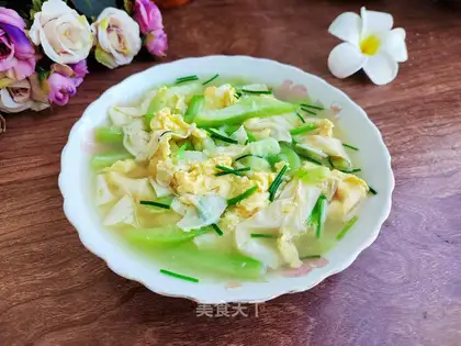 Smelt rotting eggs soup