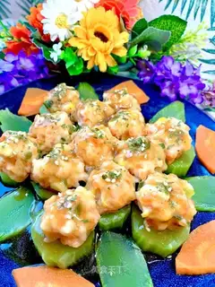 Steam shrimp balls