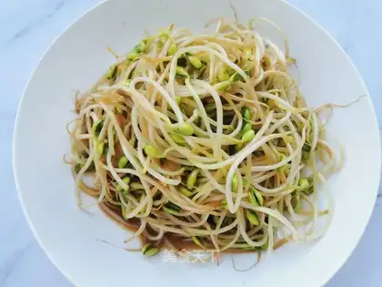 Soybean sprouts