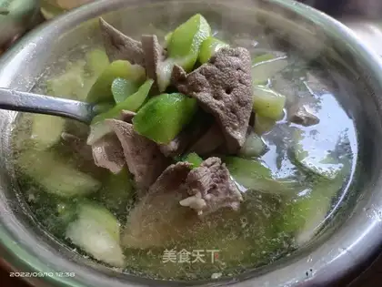 Skinny pork, liver and melon soup