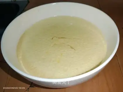 Steaming eggs