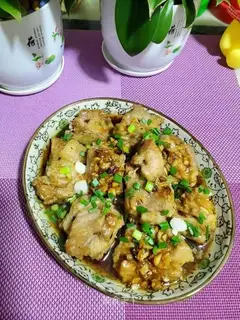 Garlic gravy evaporation ribs