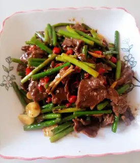 Garlic beef