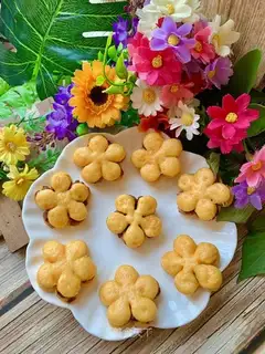 Flower bean buns