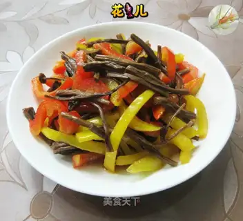 Tea mushrooms and peppers