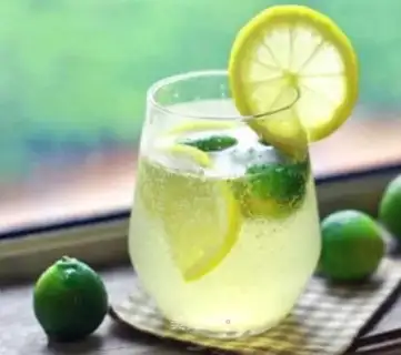 Orange lemonade