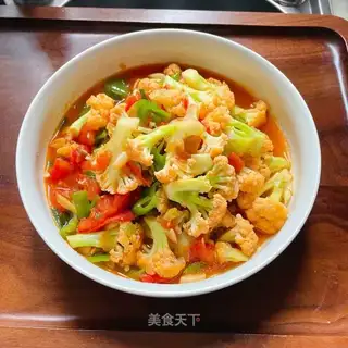 Tomato peppers and cut flowers