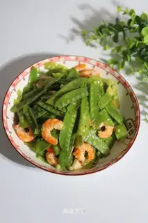 Shrimp fried Dutch beans