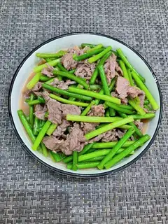 Garlic beef