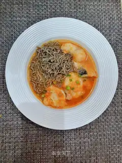 Cheese and salsa noodles