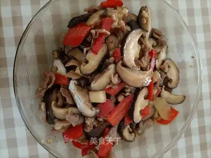 Paprika mushroom fried meat