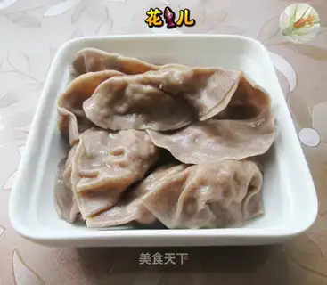 A fragrance with a white meat dumpling
