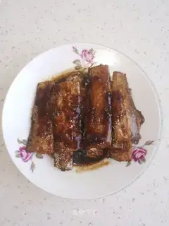 Red-fried fish