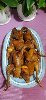 Ice plum sauce pigeons