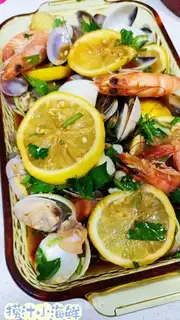 Squeeze seafood