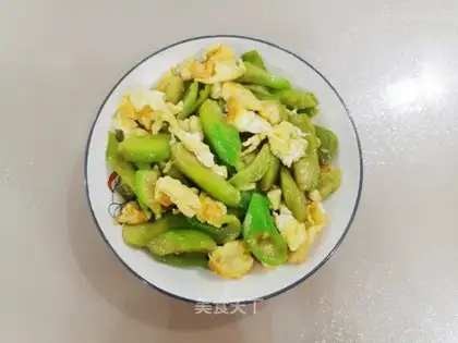 Smelt fried eggs