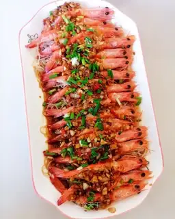 Garlic fan steamed shrimp
