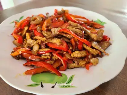 Paprika fried meat