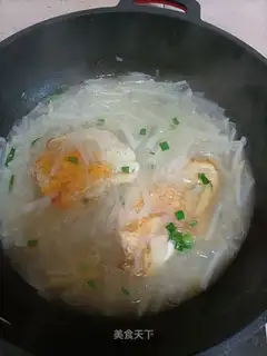 Egg soup for a white radish fan