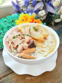 Ink bubbly noodles