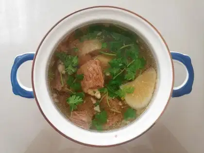 A lamb stew with radish