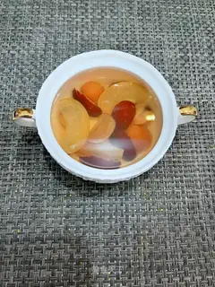 Apple Mountain water