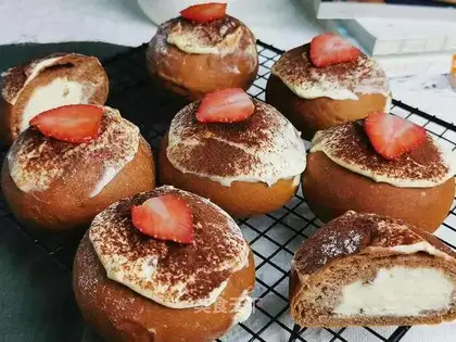 Chinese tirami-su bread