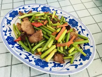 Garlic carrots