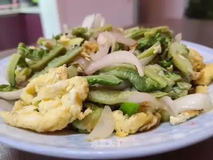 Suffering onion fried eggs