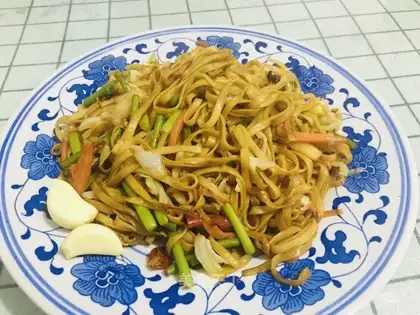 Fried noodles