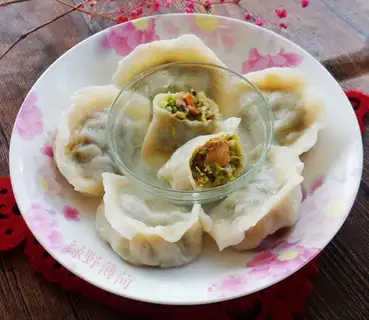Big cabbage clams