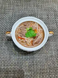 Tomato gin mushrooms and roast beef