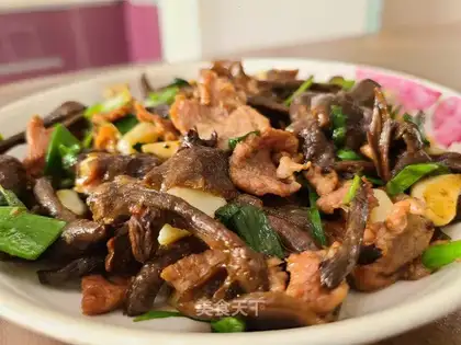 Slippy mushrooms and lamb