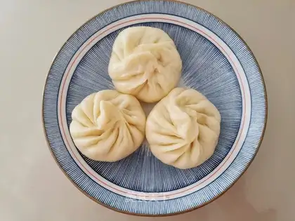 radish eggs bun