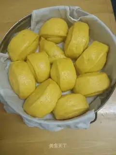 Pumpkin buns