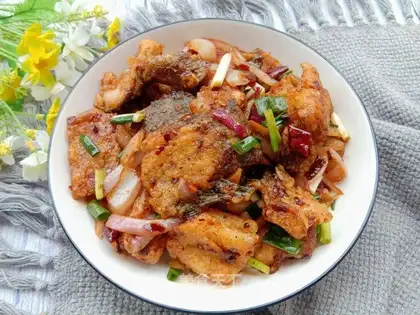 Spicy black fish bones