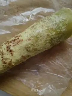 Spinach egg burrito