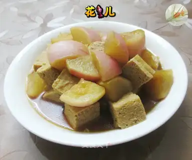 Frozen tofu with red radish