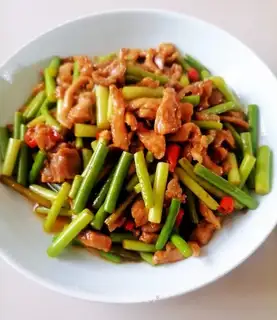 Garlic fried meat