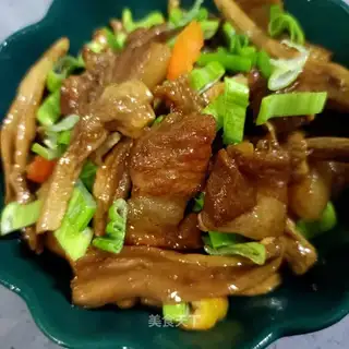 Fried chicken leg mushrooms