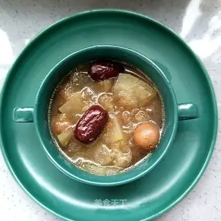 Doves, melon soup