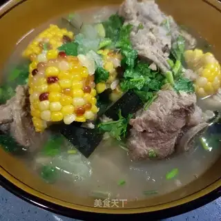 Dragonbone corn melon soup