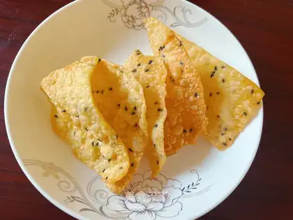 Fried leaf
