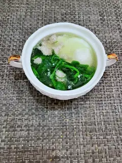 Rolling peas