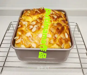 Soothing almond bread