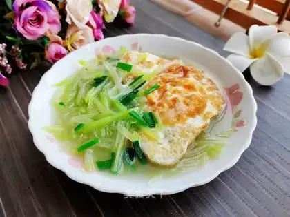 Fried egg buzz soup