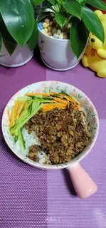 Spicy sauce and rice powder
