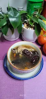 Black Ling Chi-Chicken soup