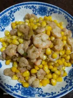 Shrimp fried corn